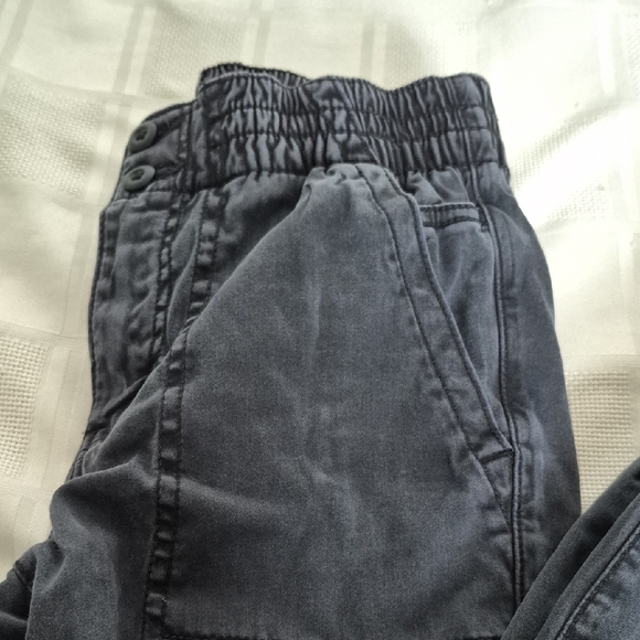 American Eagle Outfitters Charcoal Pants - Picture 16 of 16